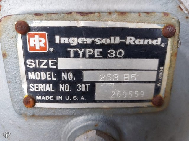 Kompressori Ingersoll-Rand 253 E5 - noin 290L 6