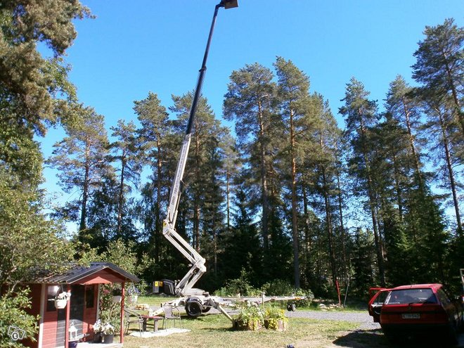 H.nostin DINO 180XT/2hlöä,k 18 m - 300e/3pv H.nostin DINO 180XT/2hlöä,k 18 m - 300e/3pv
