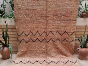 Marokkolainen vintage matto 250x160cm, Matot ja tekstiilit, Sisustus ja huonekalut, Helsinki, Tori.fi