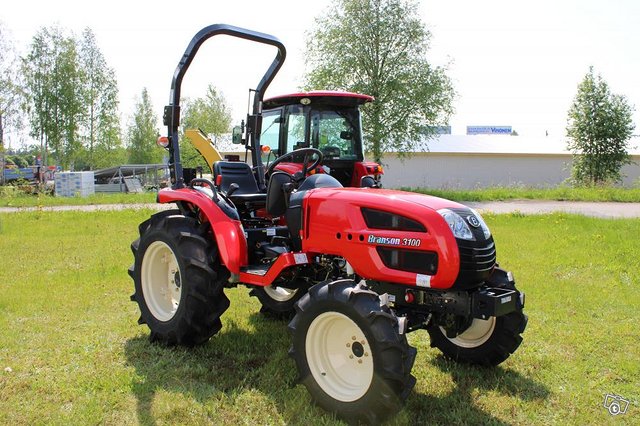 TYM/Branson 2500HL-traktori,HST,4WD, 24hv 4