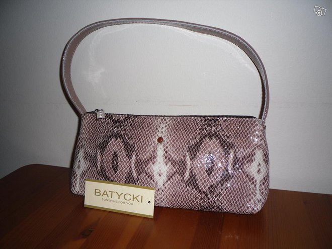 Ihana uusi Batycki-laukku