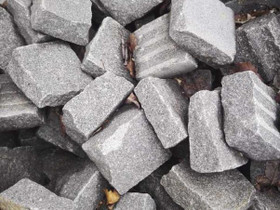 Tummanharmaa noppa noin 10x10x3-5cm, Ruukut, kivet ja koristeet, Piha ja puutarha, Laukaa, Tori.fi