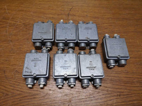 Jakorasiat 2,5mm² metallinen, Sähkötarvikkeet, Rakennustarvikkeet ja työkalut, Luumäki, Tori.fi Jakorasiat 2,5mm² metallinen, Sähkötarvikkeet, Rakennustarvikkeet ja työkalut, Luumäki, Tori.fi