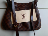 M61276 (LV tres en uno) d'occasion pour 540 EUR in Madrid sur WALLAPOP