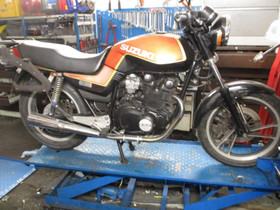 Suzuki GS 450S 1982 osia, Moottoripyörän varaosat ja tarvikkeet, Mototarvikkeet ja varaosat, Helsinki, Tori.fi Suzuki GS 450S 1982 osia, Moottoripyörän varaosat ja tarvikkeet, Mototarvikkeet ja varaosat, Helsinki, Tori.fi