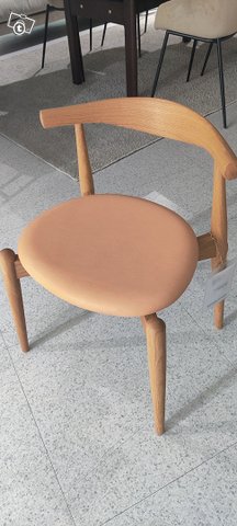 Carl Hansen tuoli CH20, kuva 1