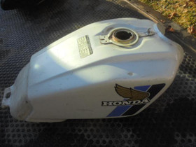 Honda 500, Moottoripyörän varaosat ja tarvikkeet, Mototarvikkeet ja varaosat, Lappeenranta, Tori.fi Honda 500, Moottoripyörän varaosat ja tarvikkeet, Mototarvikkeet ja varaosat, Lappeenranta, Tori.fi