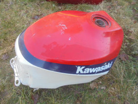 Kawasaki GPZ, Moottoripyörän varaosat ja tarvikkeet, Mototarvikkeet ja varaosat, Lappeenranta, Tori.fi Kawasaki GPZ, Moottoripyörän varaosat ja tarvikkeet, Mototarvikkeet ja varaosat, Lappeenranta, Tori.fi