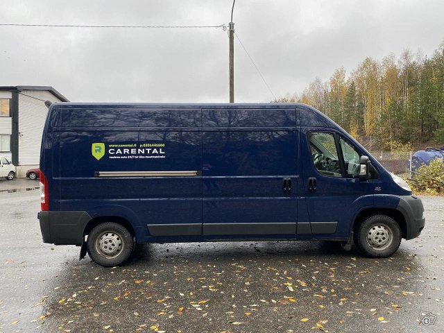 Iso ja edullinen 13m3 pakettiauto (B-kortilla aj.) 5