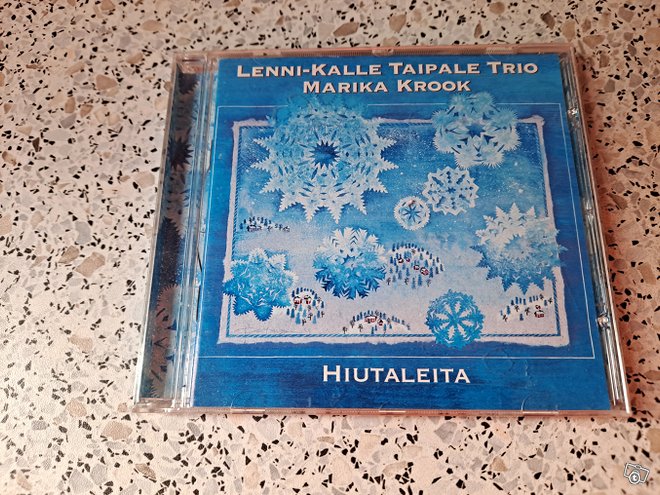 Lenni-Kalle Taipale Trio, Marika Krook: Hiutaleita