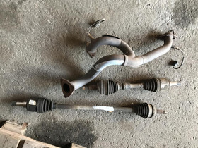 Chrysler sebring 2.7 -02 vetoakselit ja imusarja, Autovaraosat, Auton varaosat ja tarvikkeet, Kaarina, Tori.fi Chrysler sebring 2.7 -02 vetoakselit ja imusarja, Autovaraosat, Auton varaosat ja tarvikkeet, Kaarina, Tori.fi