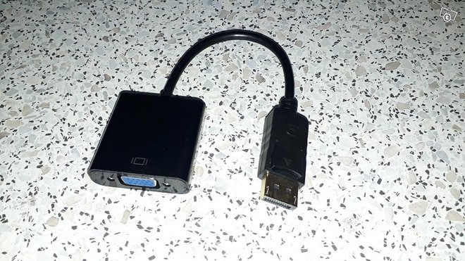 DisplayPort VGA Adapteri (Signaalin muuntaja)