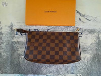 M61276 (LV tres en uno) d'occasion pour 540 EUR in Madrid sur WALLAPOP