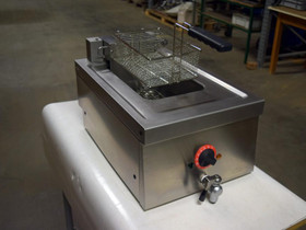Nayati NEFC 4-60 /SN Electric Fryer Counter, Liikkeille ja yrityksille, Luumäki, Tori.fi Nayati NEFC 4-60 /SN Electric Fryer Counter, Liikkeille ja yrityksille, Luumäki, Tori.fi