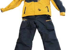 Snogear kelkkapuku Uusi koko S, Ajoasut, kengät ja kypärät, Mototarvikkeet ja varaosat, Alavus, Tori.fi Snogear kelkkapuku Uusi koko S, Ajoasut, kengät ja kypärät, Mototarvikkeet ja varaosat, Alavus, Tori.fi