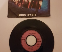Mory Kante - Yeke Yeke/Akwaba Beach vinyyli single, Musiikki CD, DVD ja nitteet, Musiikki ja soittimet, Tampere, Tori.fi