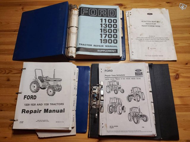Ford traktorien korjaamokäsikirjoja, kuva 1