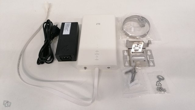 ZTE MC7010 5G CPE ulkoreititin