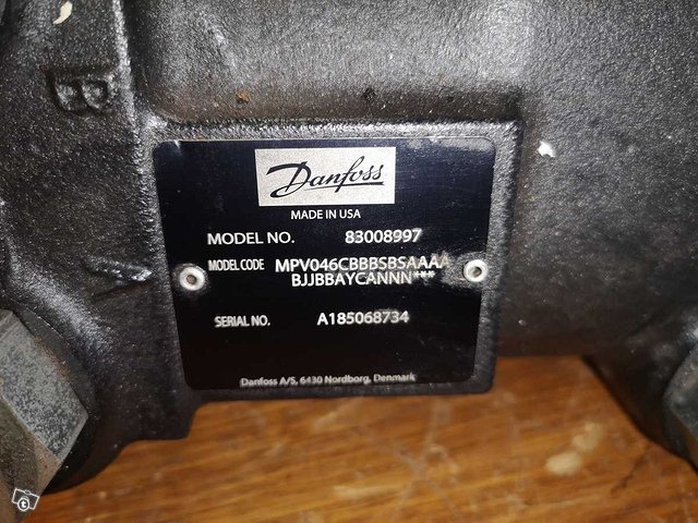 Danfoss Variable Displacement Pump MPV046 7