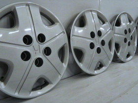 Honda alkuperäiset pölykapselit 5x114,3 / 15", Renkaat ja vanteet, Tuusula, Tori.fi Honda alkuperäiset pölykapselit 5x114,3 / 15", Renkaat ja vanteet, Tuusula, Tori.fi