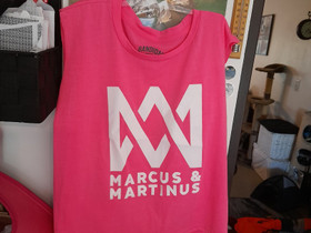 Marcus & Martinus hihaton toppi (uusi), Lastenvaatteet ja kengät, Seinäjoki, Tori.fi Marcus & Martinus hihaton toppi (uusi), Lastenvaatteet ja kengät, Seinäjoki, Tori.fi