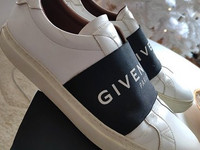 Givenchy City Sport Sneakers koko 43
