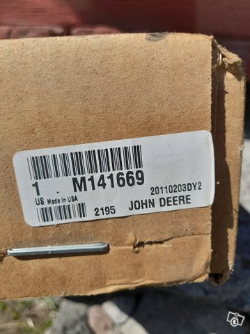 John Deere ajoleikkurin terä M141669 2