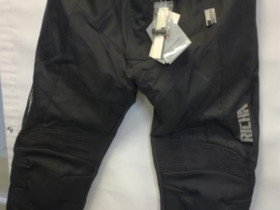 Richa Everest Normal Black Housut, Ajoasut, kengät ja kypärät, Mototarvikkeet ja varaosat, Harjavalta, Tori.fi Richa Everest Normal Black Housut, Ajoasut, kengät ja kypärät, Mototarvikkeet ja varaosat, Harjavalta, Tori.fi