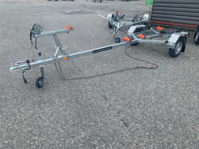 Venetraileri veneperäkärry V4.5 700kg, Peräkärryt ja trailerit, Auton varaosat ja tarvikkeet, Tampere, Tori.fi Venetraileri veneperäkärry V4.5 700kg, Peräkärryt ja trailerit, Auton varaosat ja tarvikkeet, Tampere, Tori.fi
