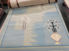 Durry villamatto, v.sin kukka, n.175x240 cm, Matot ja tekstiilit, Sisustus ja huonekalut, Ilmajoki, Tori.fi Durry villamatto, v.sin kukka, n.175x240 cm, Matot ja tekstiilit, Sisustus ja huonekalut, Ilmajoki, Tori.fi