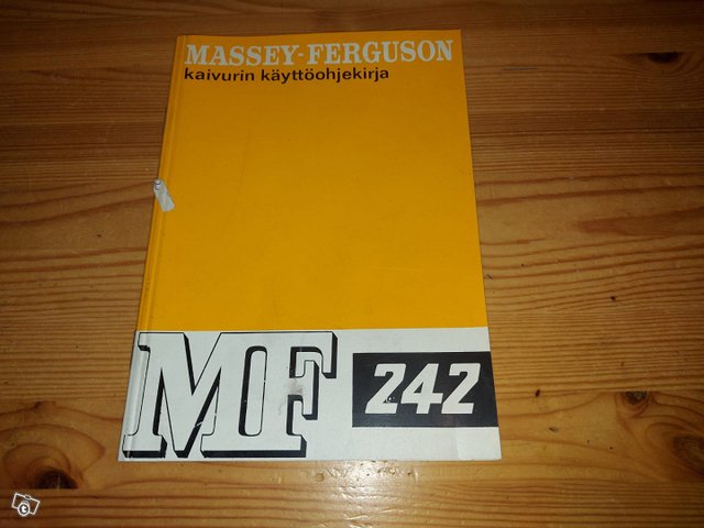 Massey Ferguson 242 kaivurin käyttöohjekirja 1