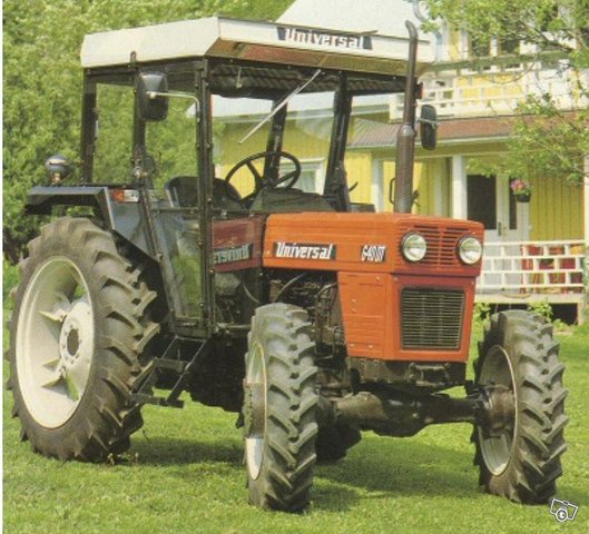 Universal-traktorin uudet varaosat 1
