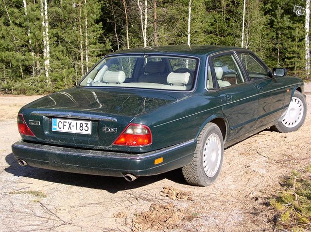 Jaguar XJ 5