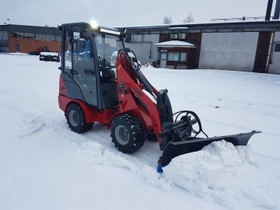 Pienkuormaaja QX-810, Kaivinkoneet ja maanrakennus, Kuljetuskalusto ja raskas kalusto, Joensuu, Tori.fi