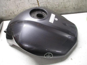 Yamaha FZS 1000 2004 tankki ym osia, Moottoripyörän varaosat ja tarvikkeet, Mototarvikkeet ja varaosat, Helsinki, Tori.fi Yamaha FZS 1000 2004 tankki ym osia, Moottoripyörän varaosat ja tarvikkeet, Mototarvikkeet ja varaosat, Helsinki, Tori.fi