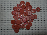Punainen nappi, 47 kpl, 1,5 cm