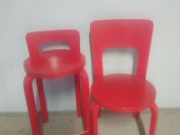 Artek K65 tytuoli ja 66 tuoli punainen 