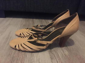 Billi bi sandaalit, Vaatteet ja kengät, Vantaa, Tori.fi Billi bi sandaalit, Vaatteet ja kengät, Vantaa, Tori.fi