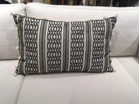 BoConcept tyyny, Matot ja tekstiilit, Sisustus ja huonekalut, Helsinki, Tori.fi BoConcept tyyny, Matot ja tekstiilit, Sisustus ja huonekalut, Helsinki, Tori.fi